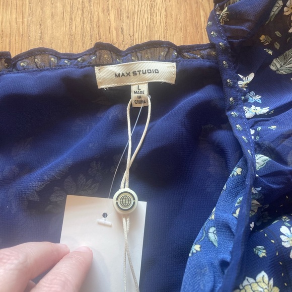 Maxstudio Square Neck Ruffle Cami - Picture 3 of 5